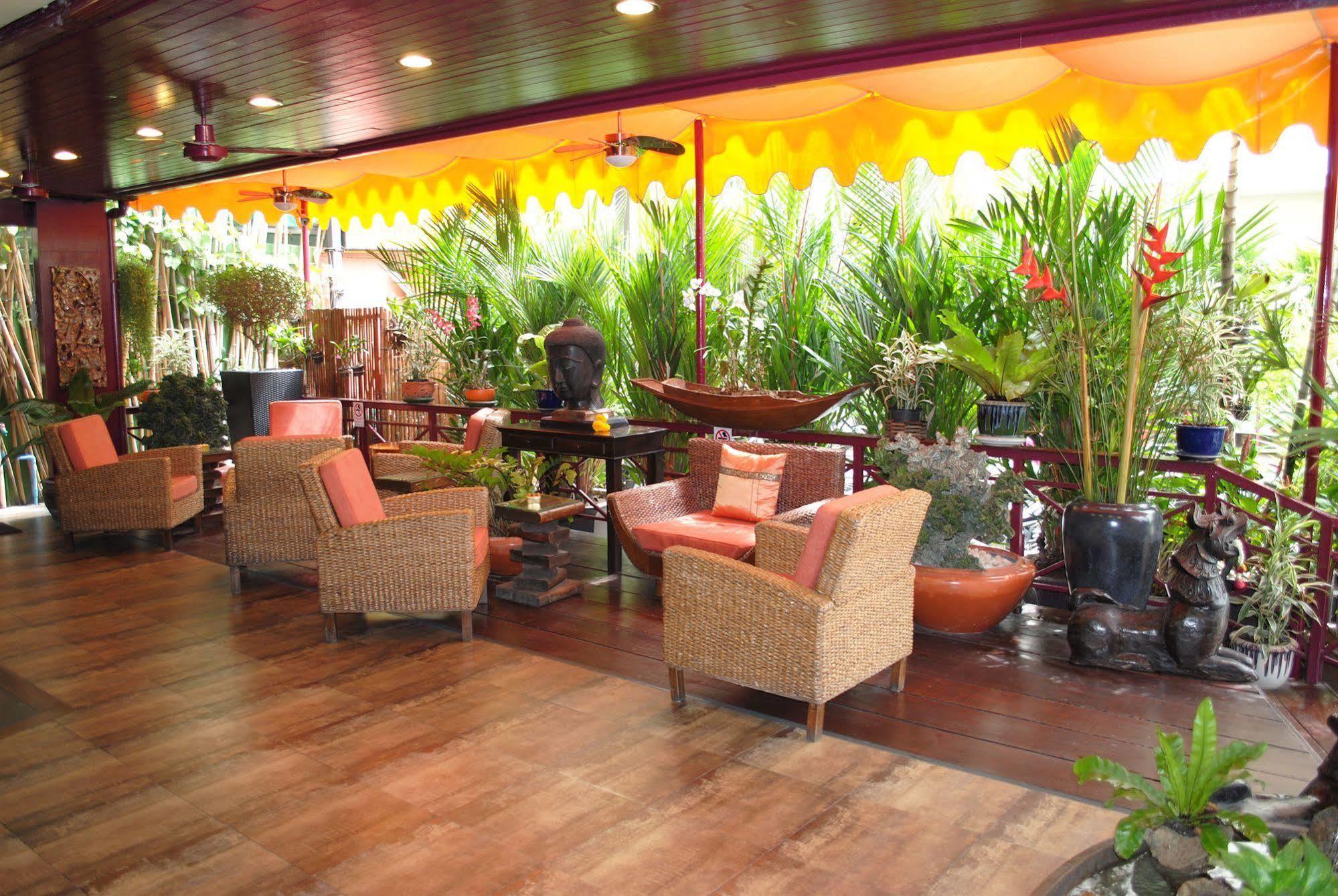 Pasadena Lodge Pattaya Eksteriør billede
