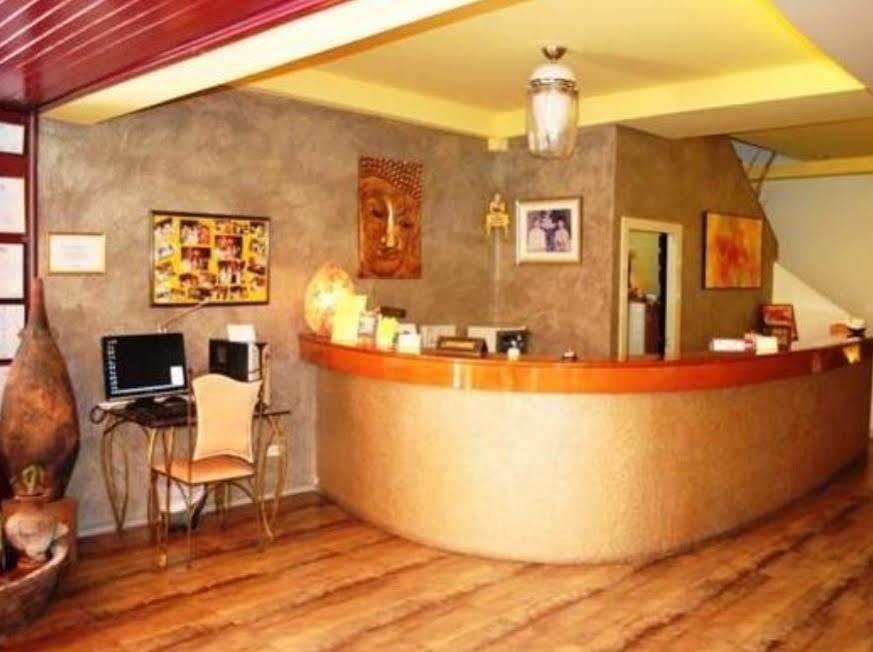 Pasadena Lodge Pattaya Eksteriør billede